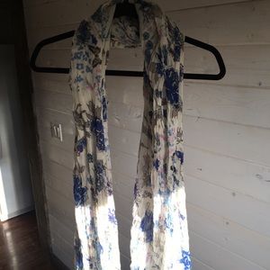 Blue & White Floral Blanket Scarf